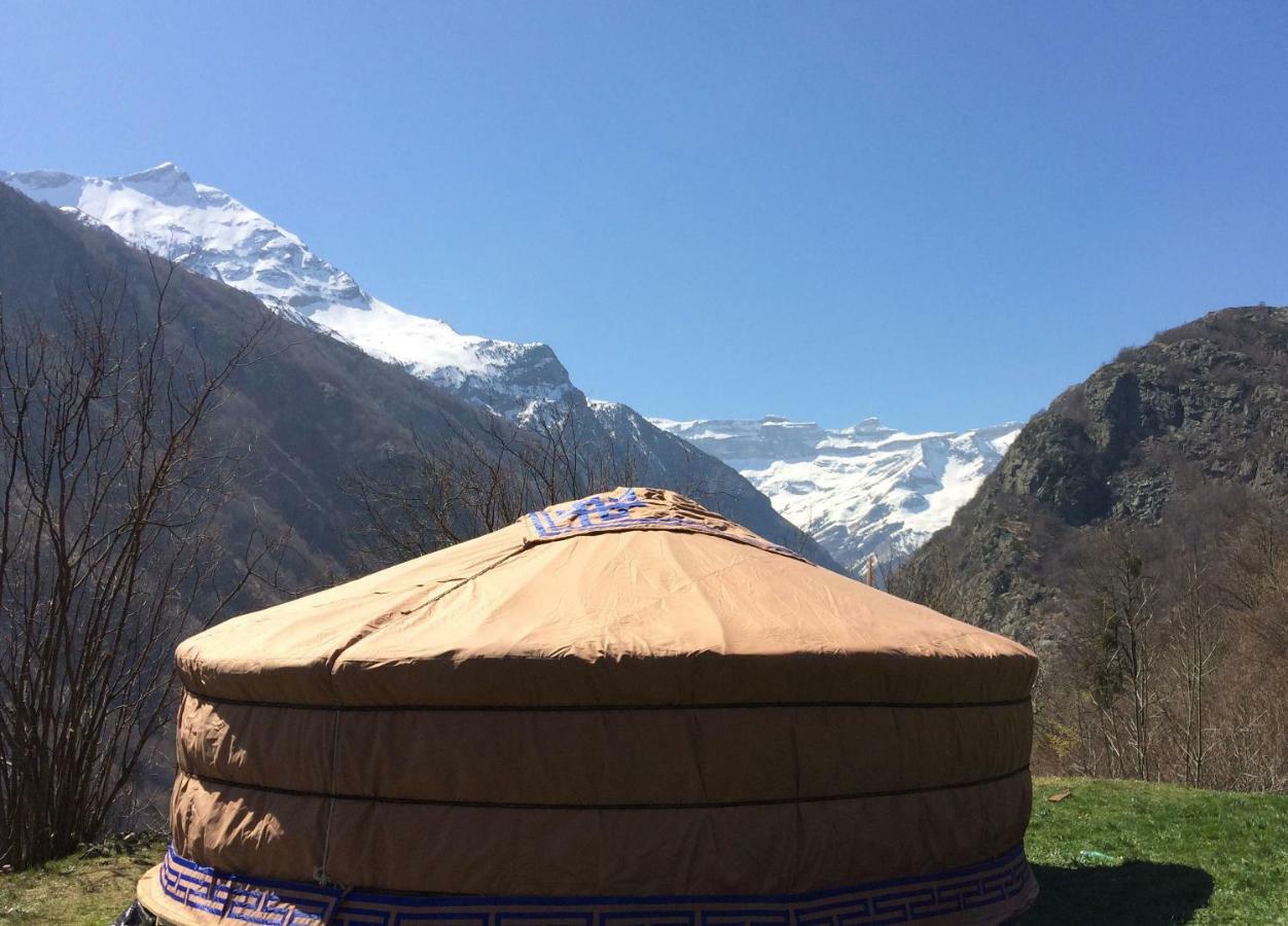 Yourtes Mongoles Gavarnie Gèdre Esterno foto